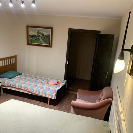 K76 - Very Nice 2-Bedrooms Apartment -2 Big Beds-1 Single Bed Tartu Exterior photo